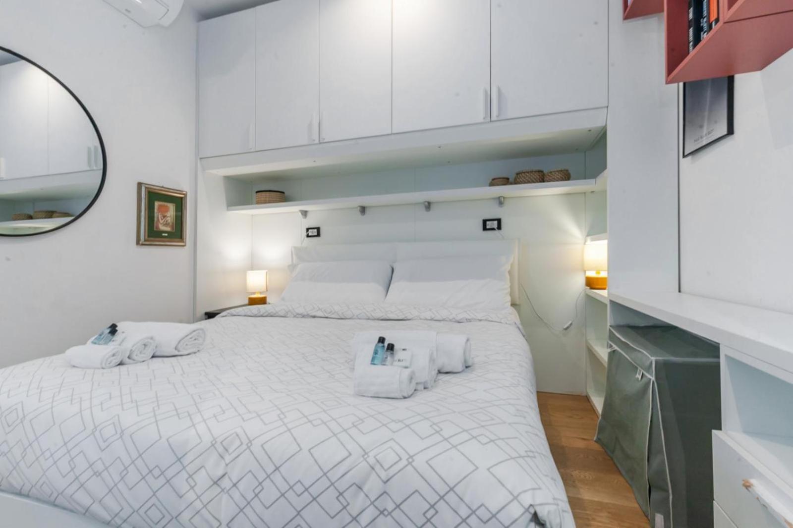 "Cine Cozy Loft" 3 Min Walk To Porta Romana Metro Station & Qc Terme Milão Exterior foto