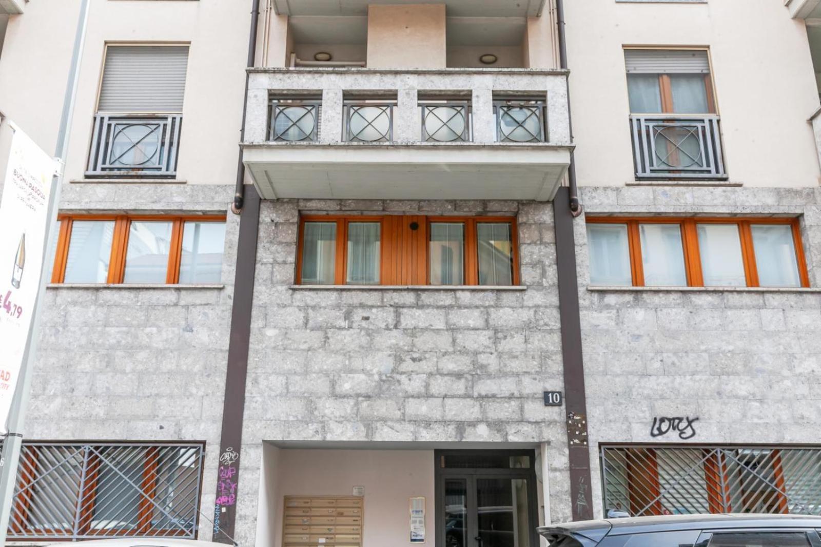 "Cine Cozy Loft" 3 Min Walk To Porta Romana Metro Station & Qc Terme Milão Exterior foto